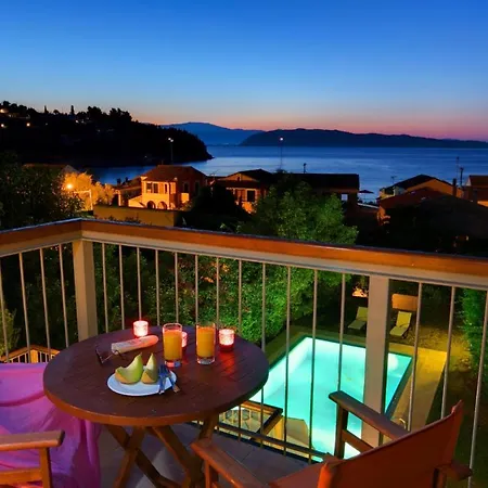 Sleeps 6 Pool Air Con Wifi